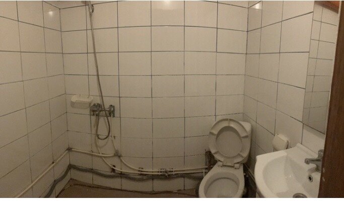 Titan, Bl 1 Decembrie, Postavarul